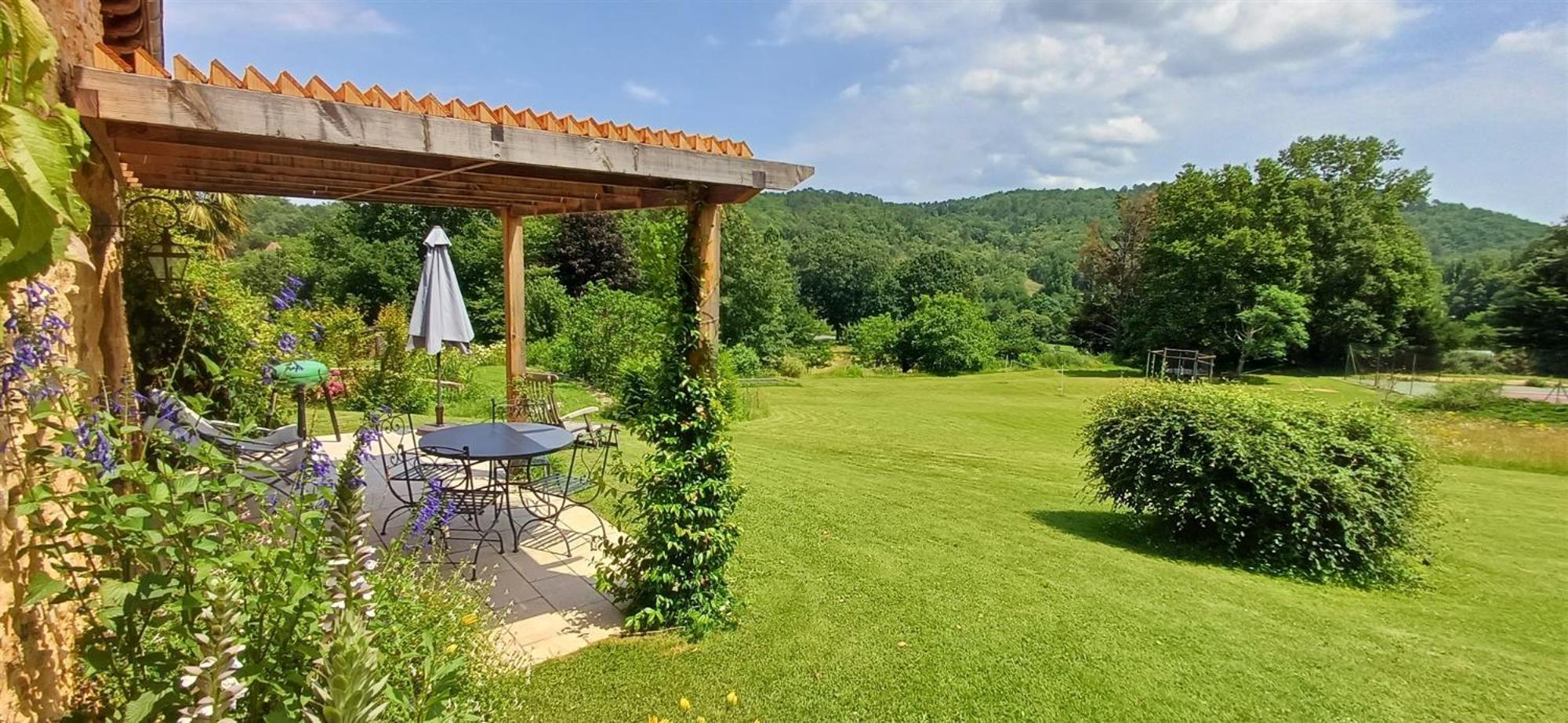 Domaine De Cournet Haut, A 17Th Century Property Set On A Calm, Idyllic Domain With Pool, Tennis, Bikes And More Les Vauries Екстер'єр фото
