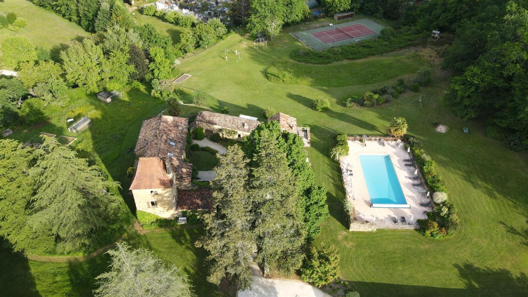 Domaine De Cournet Haut, A 17Th Century Property Set On A Calm, Idyllic Domain With Pool, Tennis, Bikes And More Les Vauries Екстер'єр фото