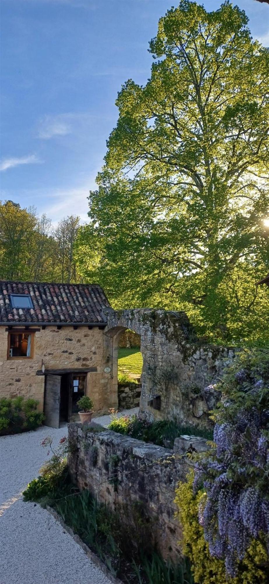 Domaine De Cournet Haut, A 17Th Century Property Set On A Calm, Idyllic Domain With Pool, Tennis, Bikes And More Les Vauries Екстер'єр фото