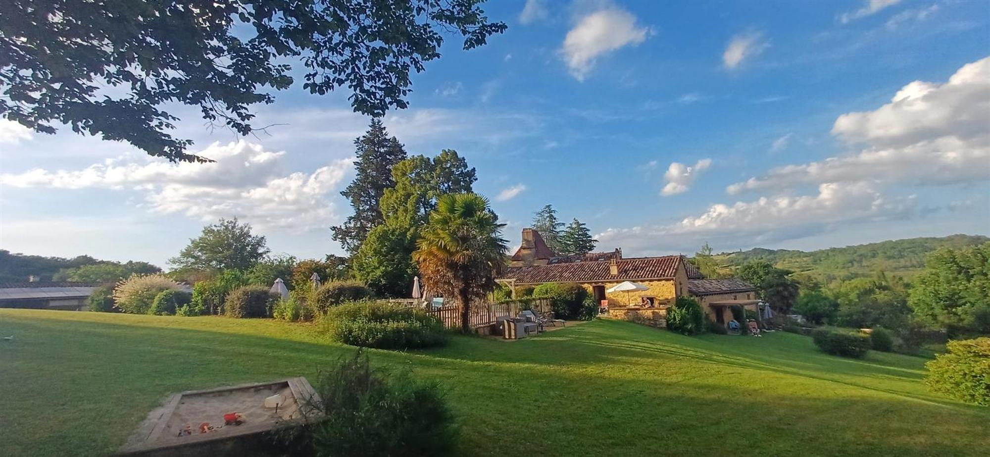 Domaine De Cournet Haut, A 17Th Century Property Set On A Calm, Idyllic Domain With Pool, Tennis, Bikes And More Les Vauries Екстер'єр фото
